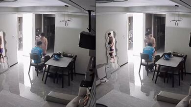 顶级反差外卖哥 接单秒变口技高手 深喉吞吐客户巨根！